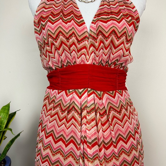 NWT! Sleeveless Silk Halter Dress Red Pink Chevron Print - Picture 4 of 11